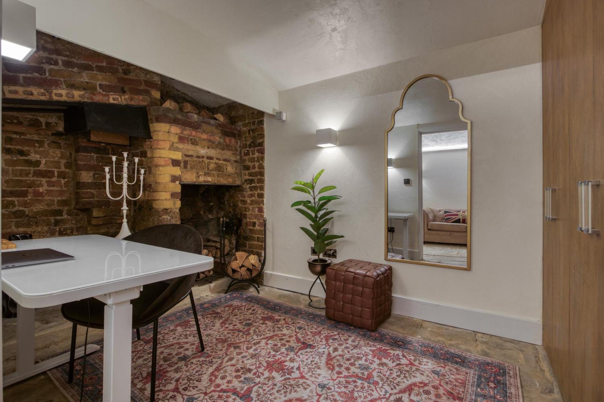 Villa Historic Cubitt 3bd 3ba Gem W Steam Londen